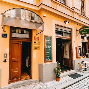Hotel Dar, Prag